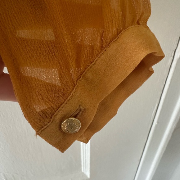 SEZANE SERENA SAFFRON BLOUSE. Size FR 34. - Picture 5 of 7